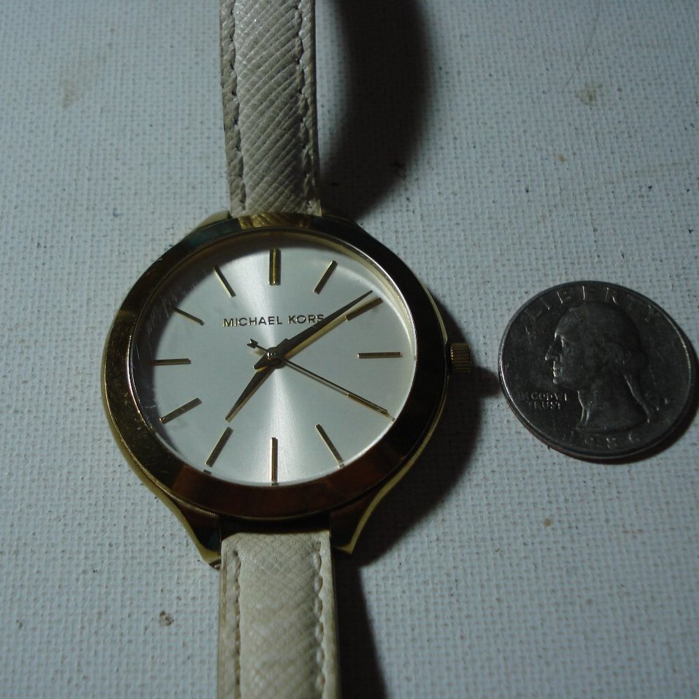 MK2273 GORGEOUS LADIES MICHAEL KORS HIGH END THIN CASING WATCH RTL $250